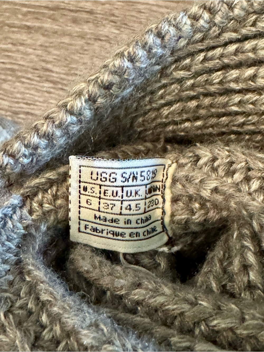 UGG Classic Cardy knit boots F3007K in gray - Picture 7 of 10